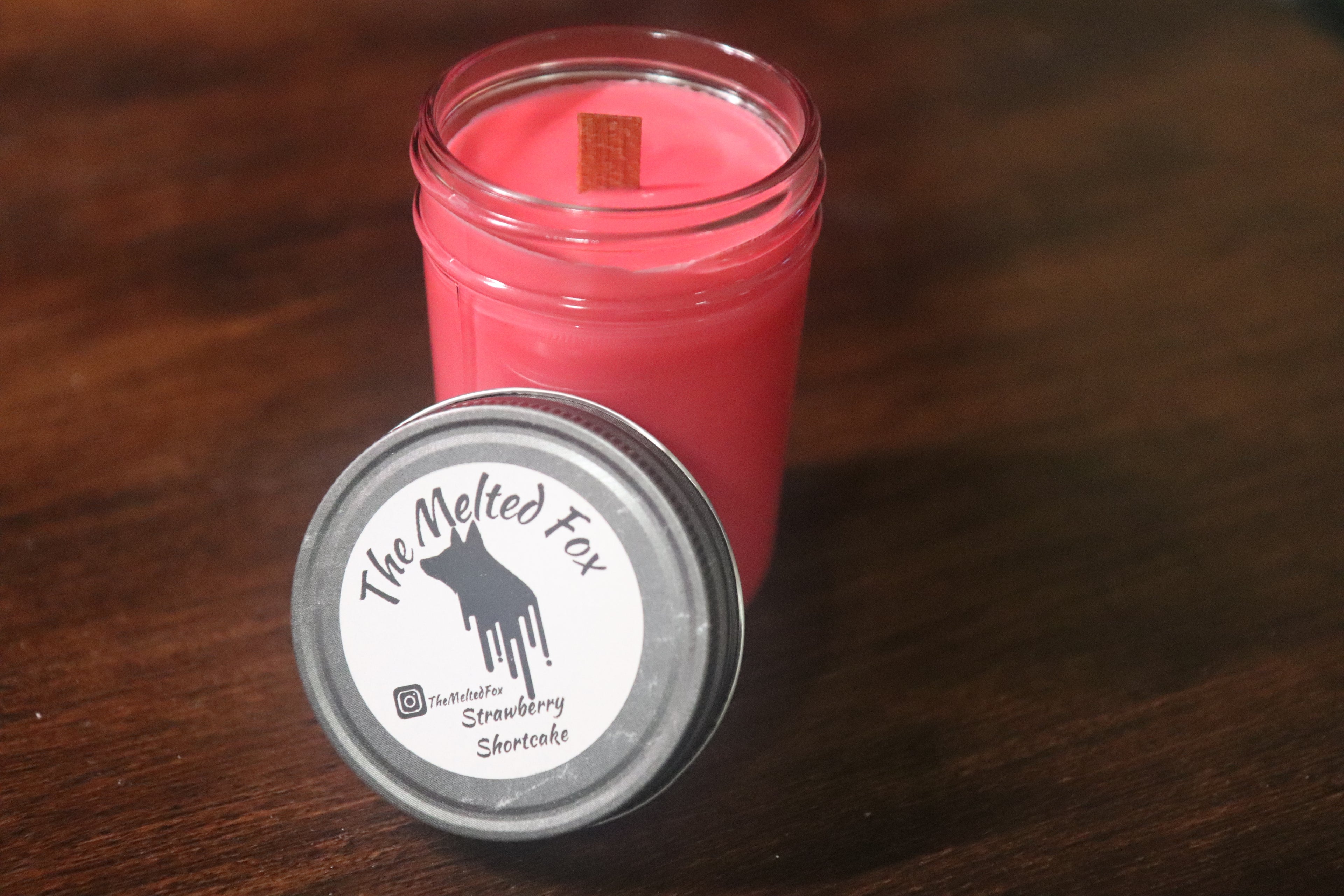 Candle - Strawberry Shortcake - 8oz wooden wick